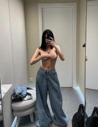 노브라 상의탈의녀 셀카 ㄷㄷ